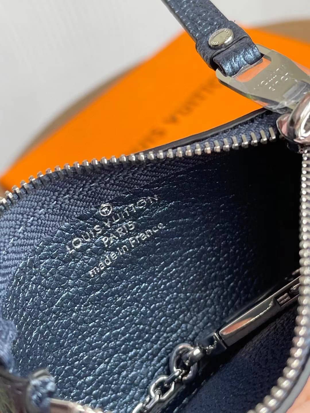 L0vis Vvtt0n Monogram Empreinte Leather Key Pouch Blue M80900 Replica Wallet