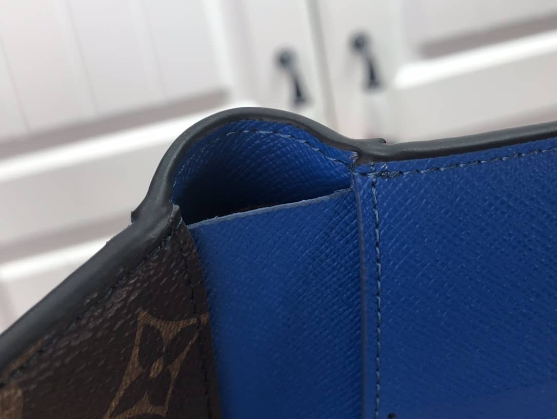L0vis Vvtt0n Monogram Multiple Bifold Wallet Replica Blue M80781