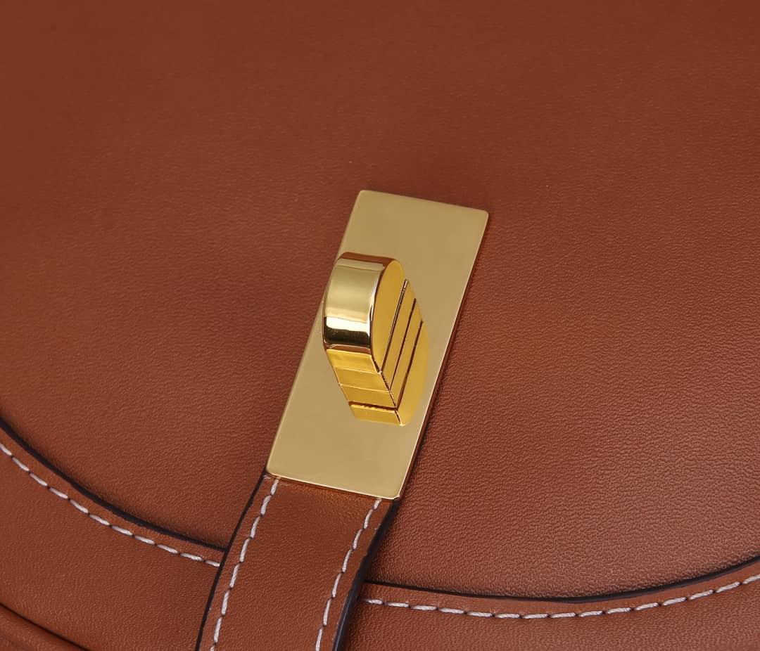 Ce1i*e Small Besace 16 Cowhide Replica Saddle Bag