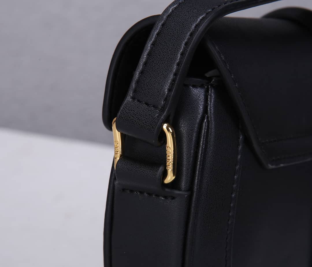 Ce1i*e Small Besace 16 Cowhide Replica Saddle Bag