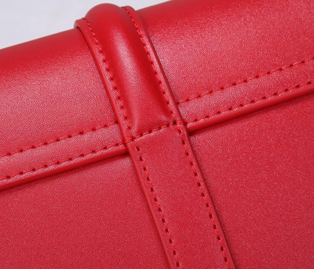 Ce1i*e Small Besace 16 Cowhide Replica Saddle Bag