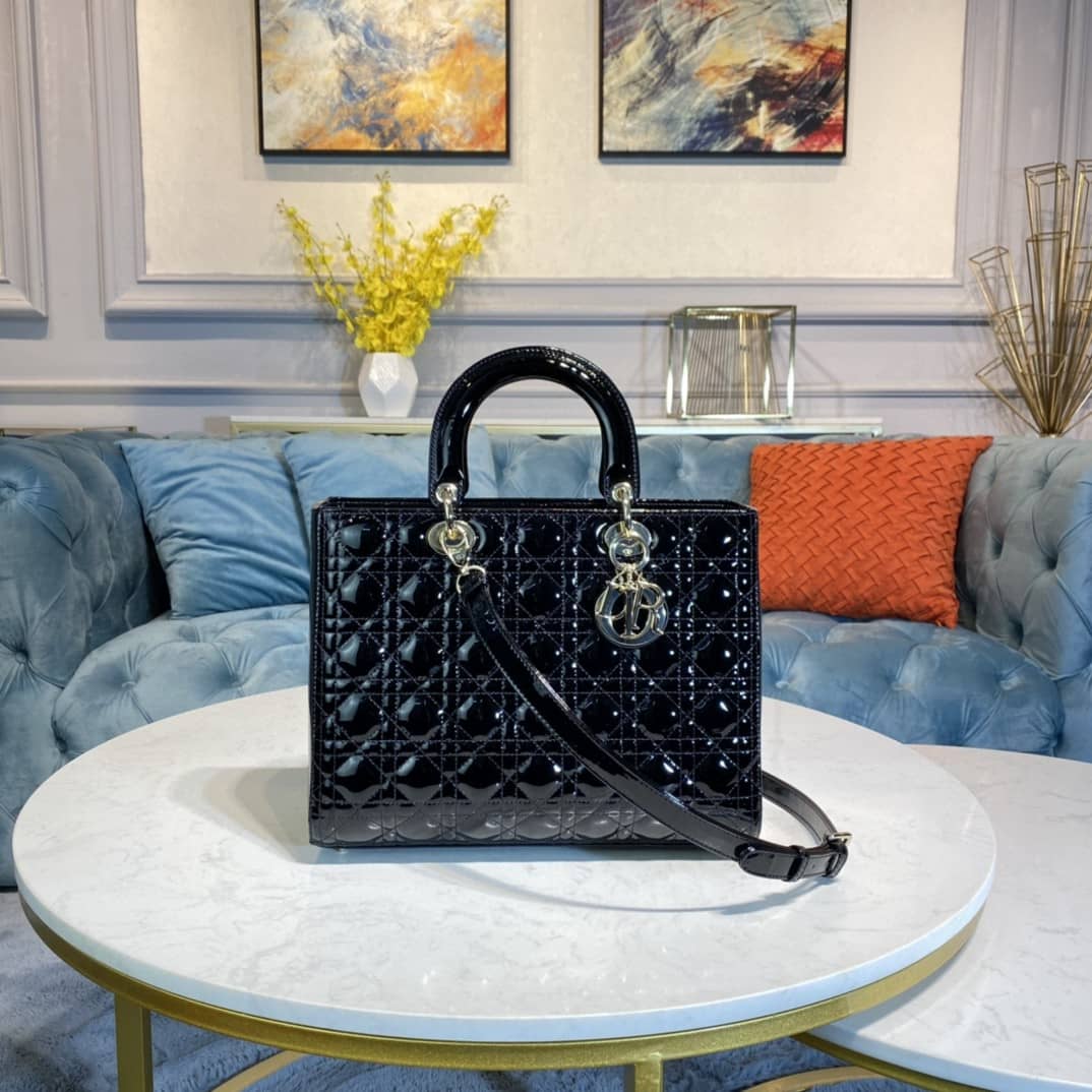 Chr1st1an D10r Lady D10r 32CM Replica Bag