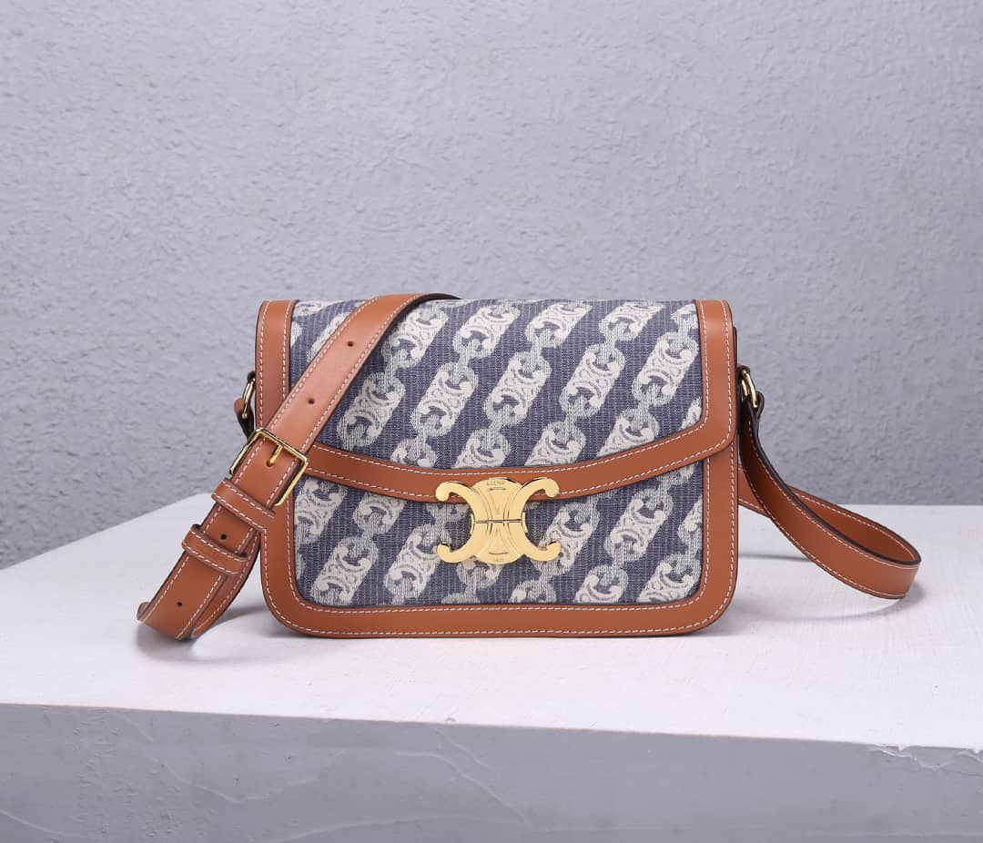 Ce1i*e Bag Dupe Triomphe Teen 22cm