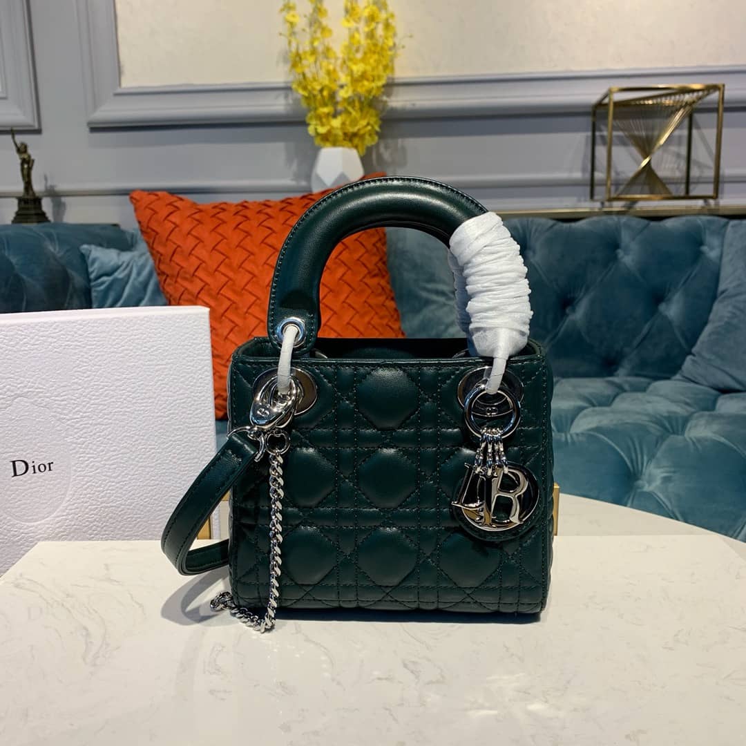 Chr1st1an D10r Lady D10r 17CM Replica Bag