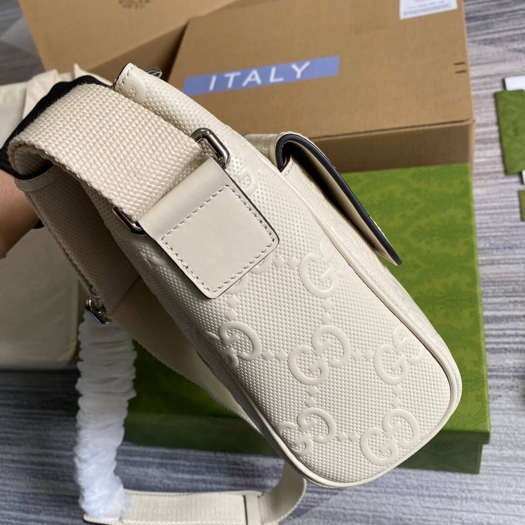 Gvc*1 GG Embossed Messenger Bag Replica 658565