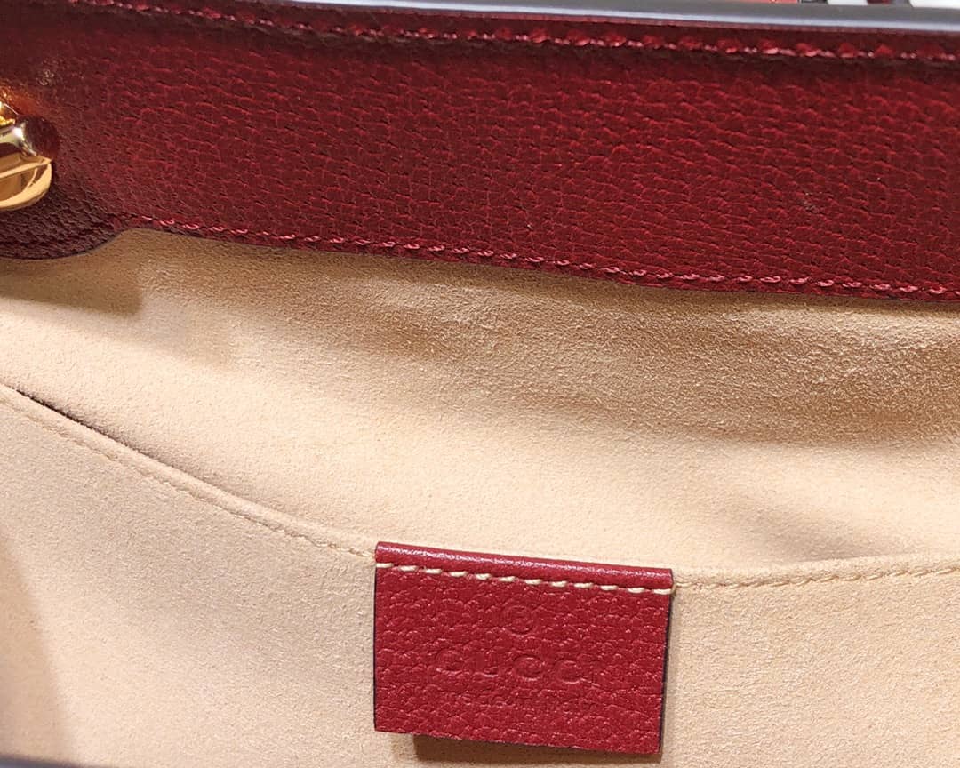 Gvc*1 Padlock Small GG Svp*me Canvas Shoulder Bag Replica Red 498156