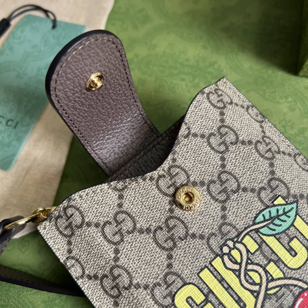 Gvc*1 Cherry Print Phone Case Brown 700732 Replica