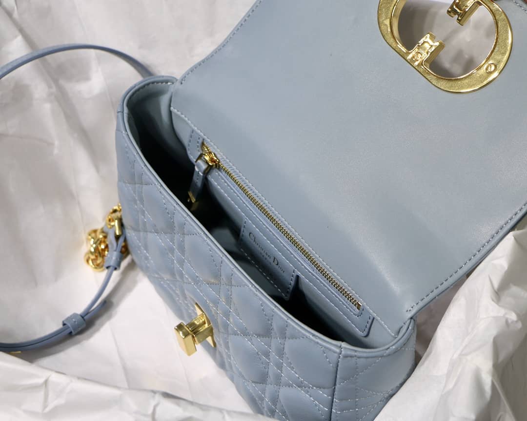 Chr1st1an D10r Caro Replica Bag