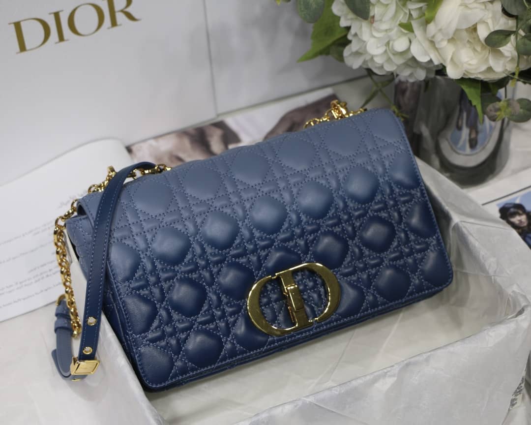 Chr1st1an D10r Caro Replica Bag
