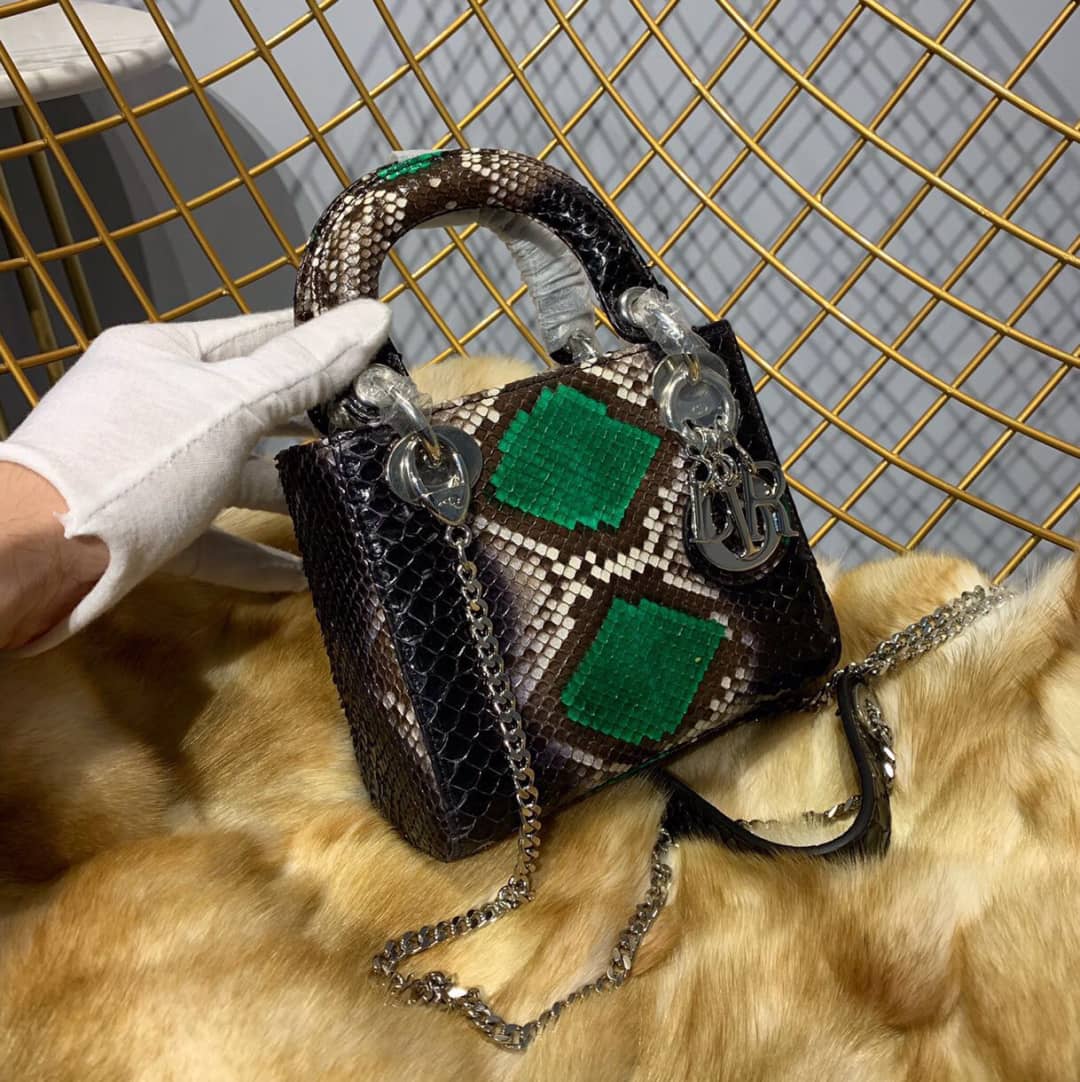 Chr1st1an D10r Lady D10r 17CM Replica Bag