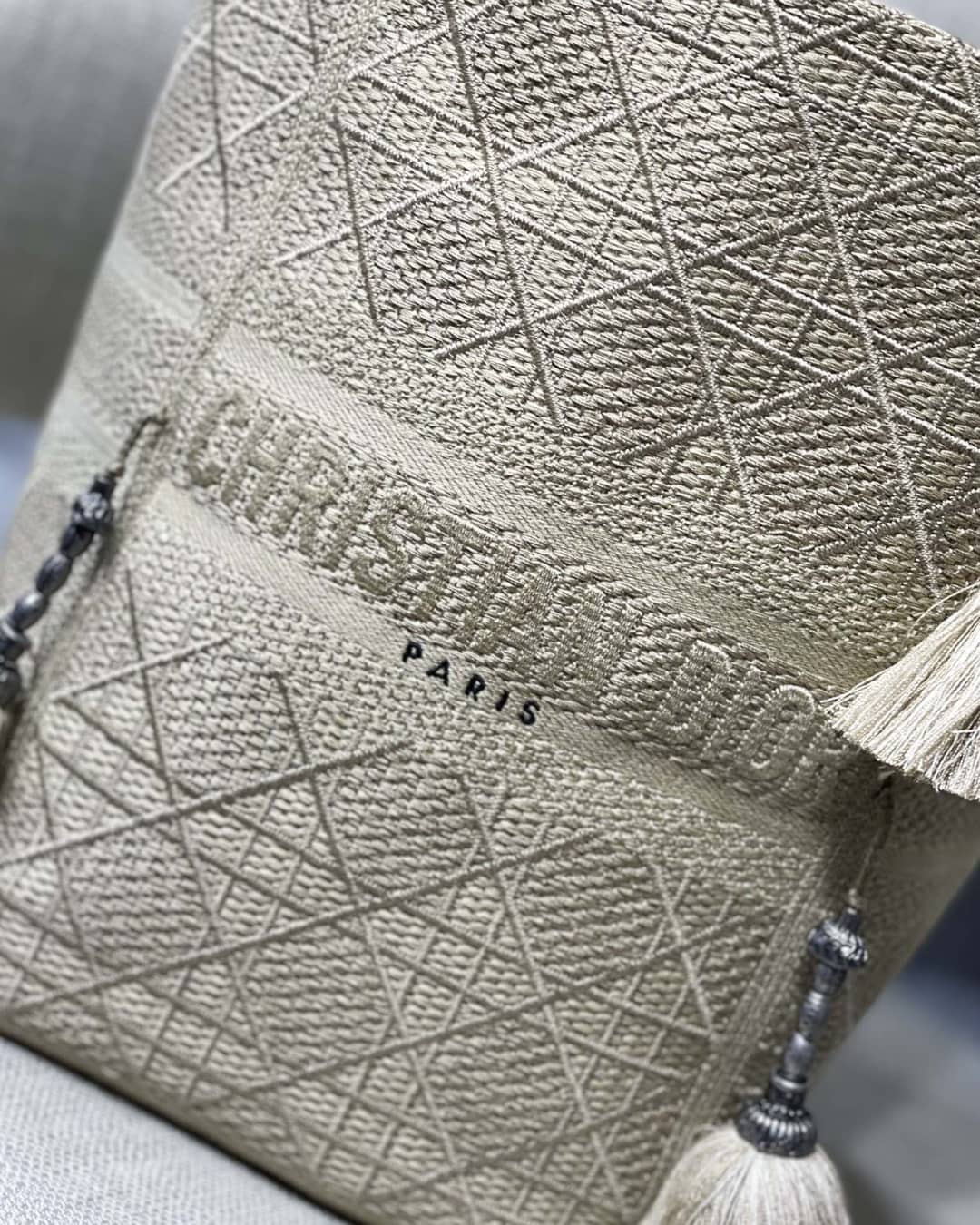Chr1st1an D10r CD Bubble Embroidered Replica Bucket Bag