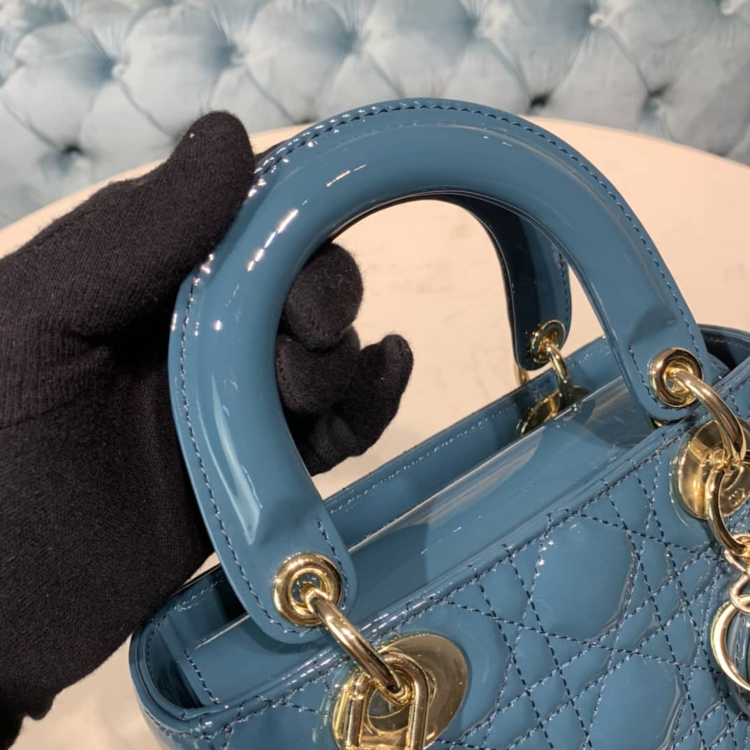 Chr1st1an D10r Lady D10r 20CM Replica Bag