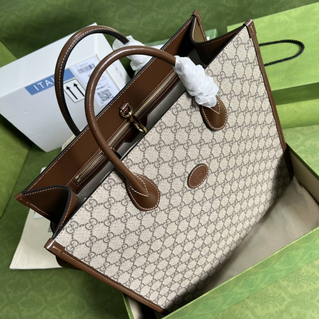 Gvc*1 Interlocking G Medium Tote Replica 674155