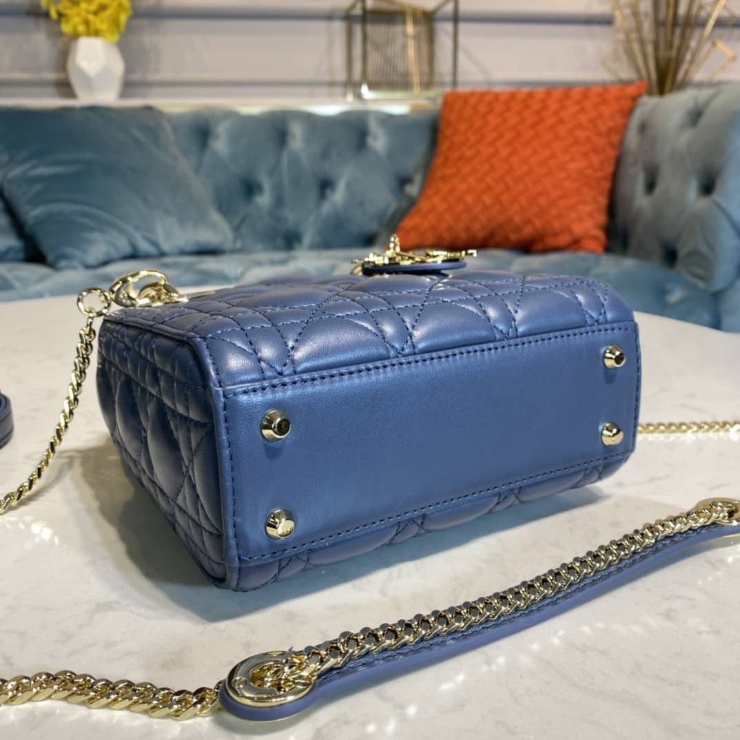 Chr1st1an D10r Lady D10r 17CM Replica Bag