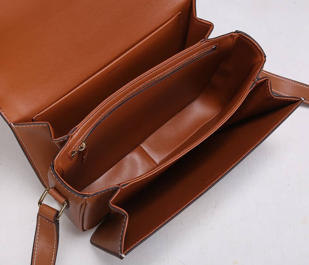 Ce1i*e Triomphe Bag Dupe Triomphe Teen 22cm
