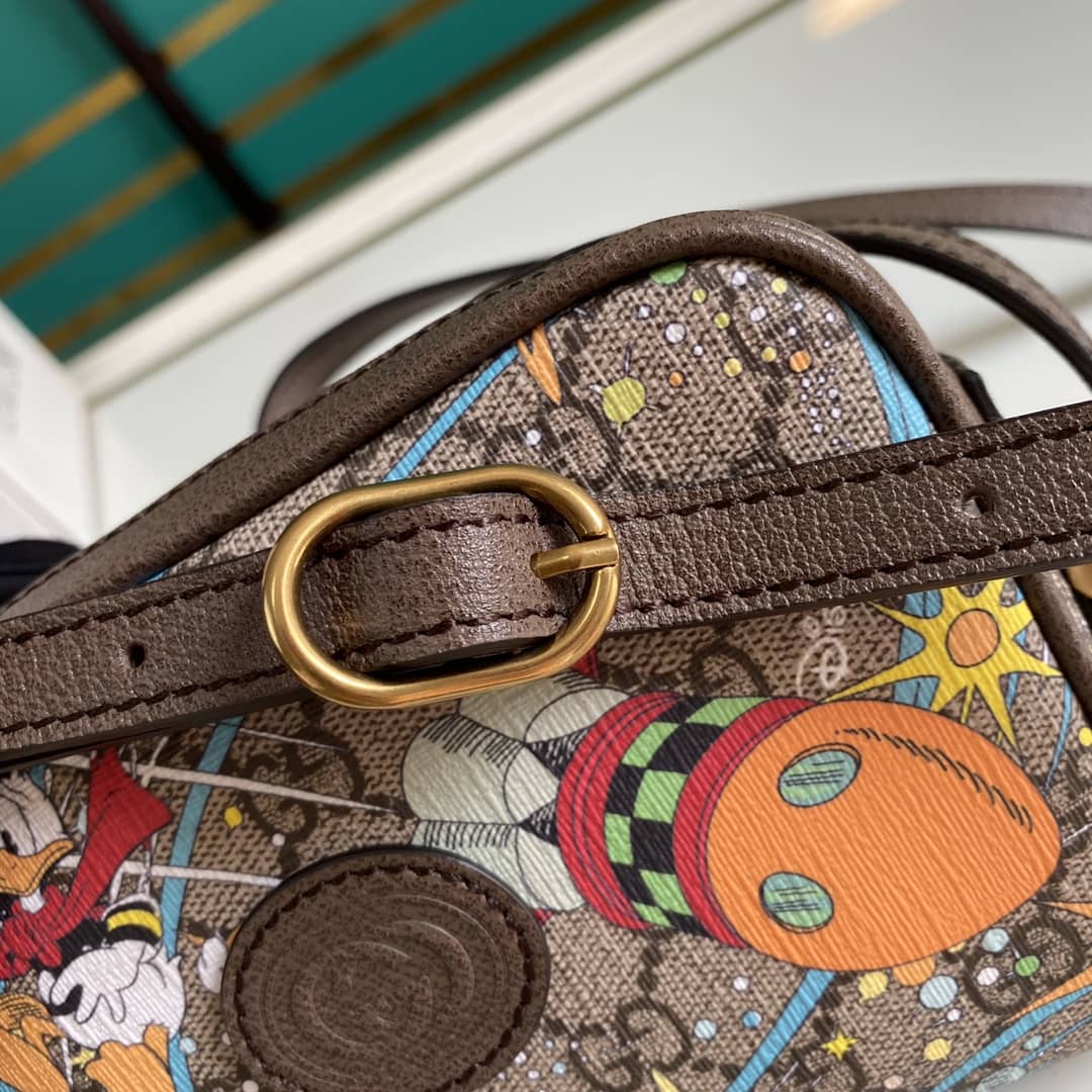 Gvc*1 GG Disney Donald Duck Shoulder Bag Replica 648124