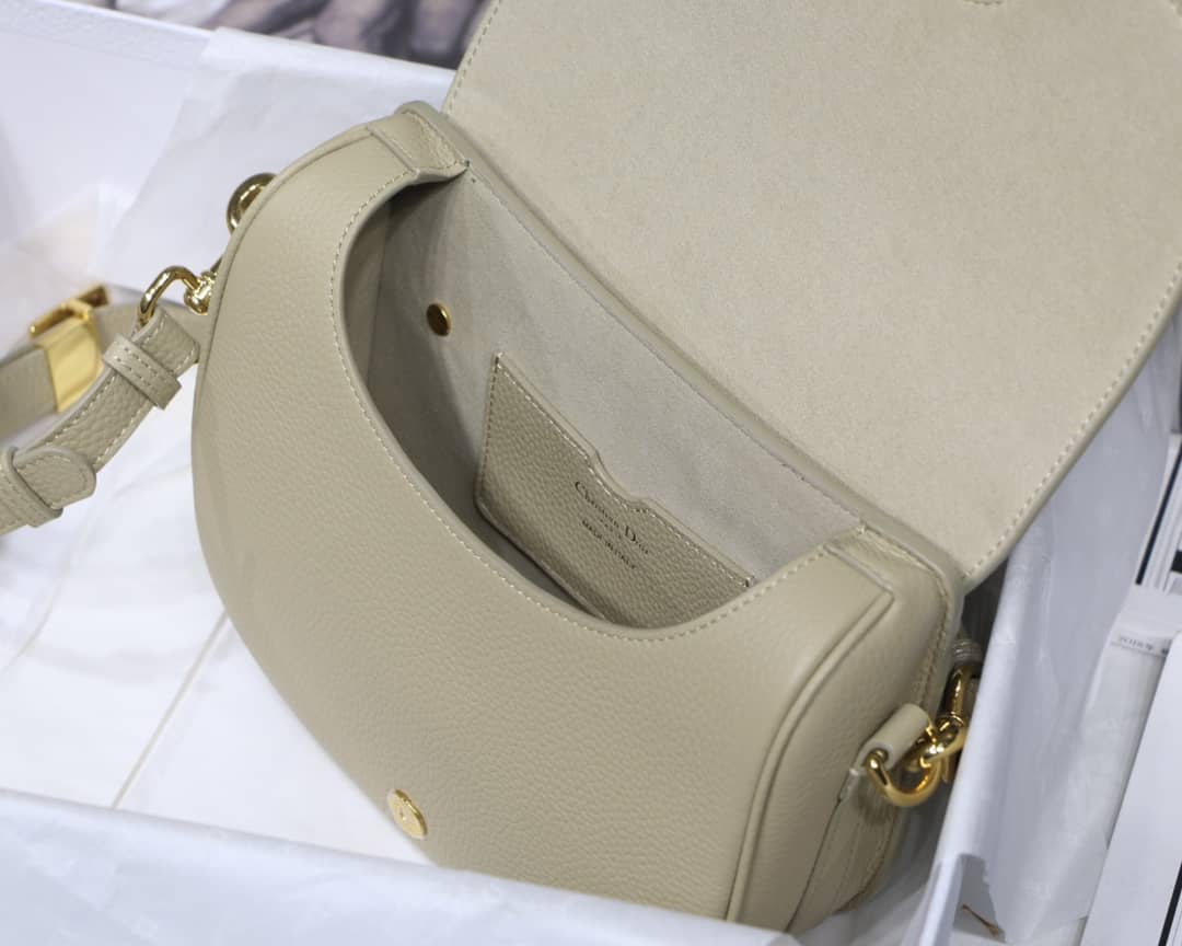 Best Replica Cheap Chr1st1an D10r Bobby 22CM Replica Bag(ColaReps)