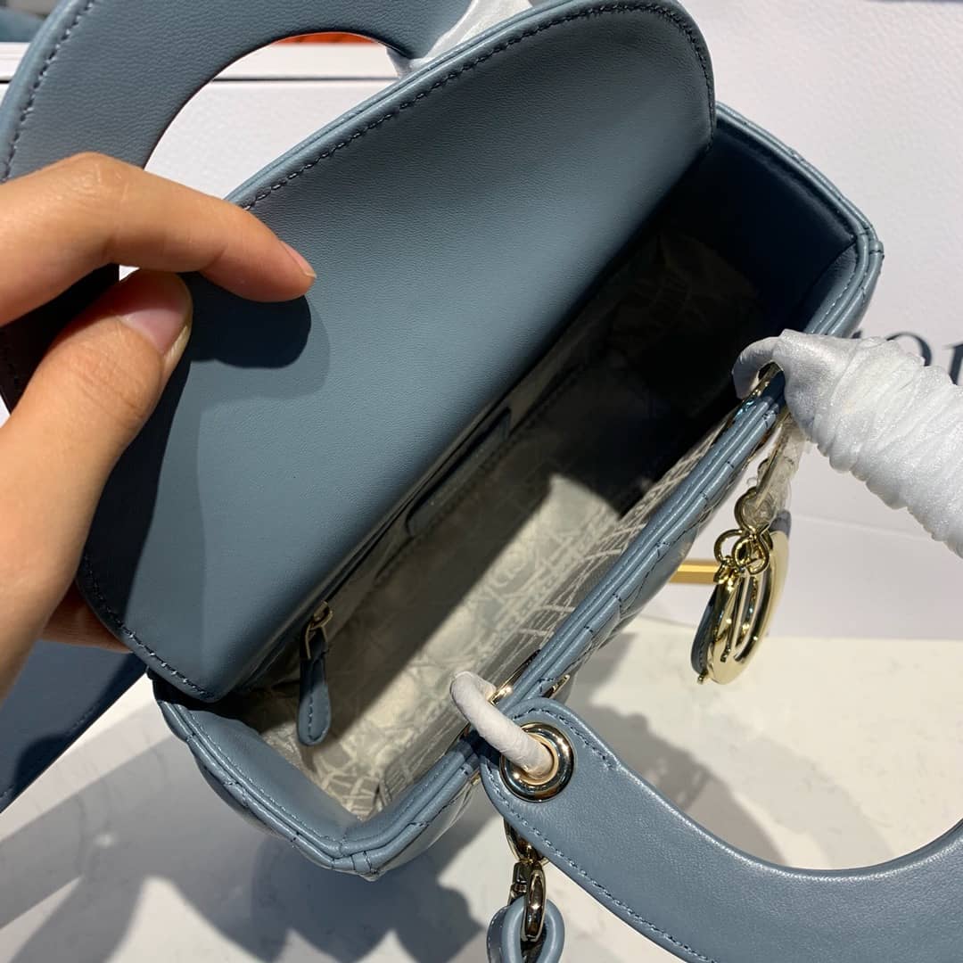 Chr1st1an D10r Lady D10r 20CM Replica Bag
