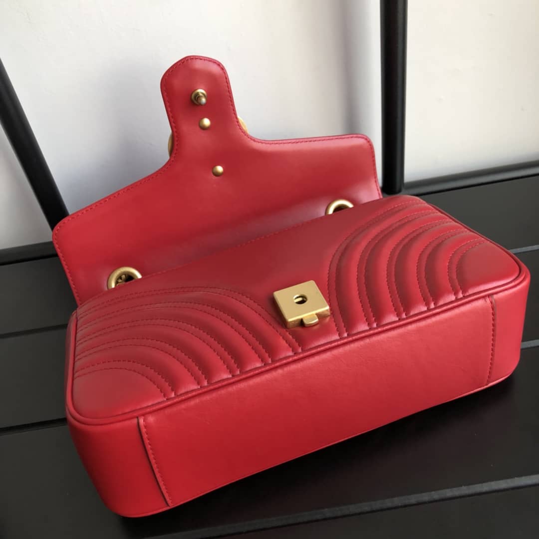 Gvc*1 GG Marmont Matelasse Shoulder Bag Replica Red 443497