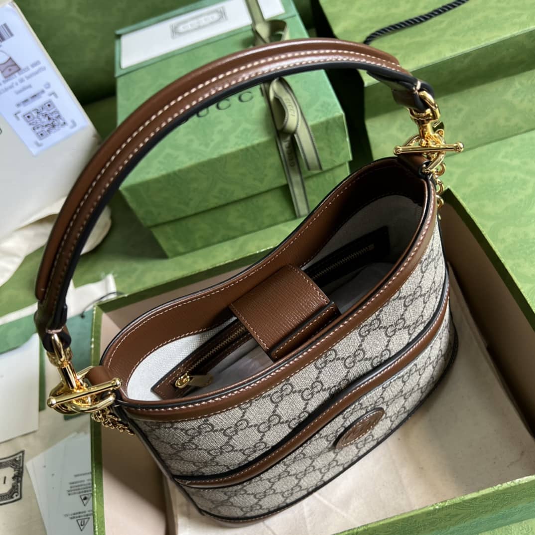 Gvc*1 Large With Interlocking G Brown 696011 Replica Shoulder Bag