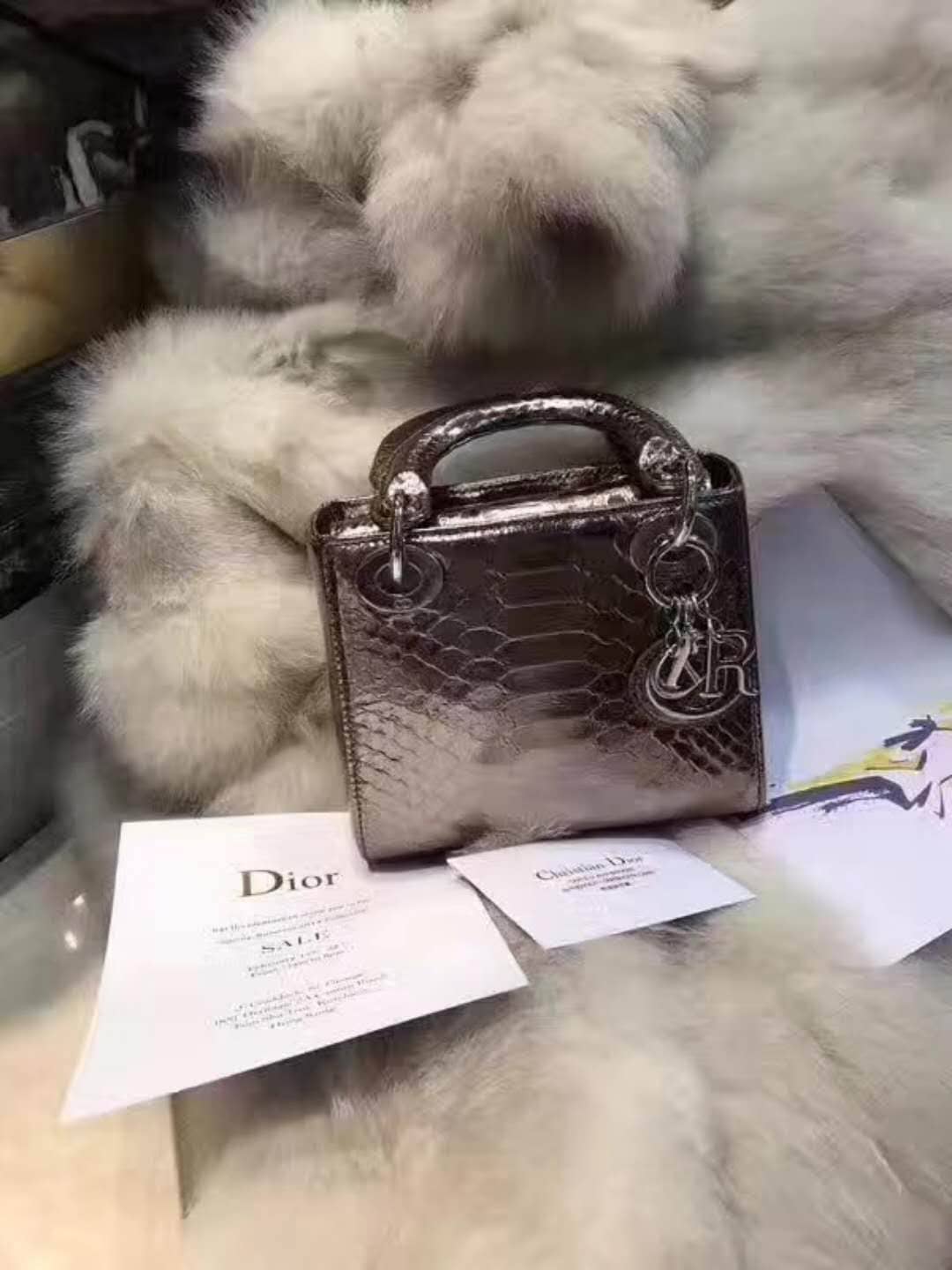 Chr1st1an D10r Lady D10r 17CM Replica Bag