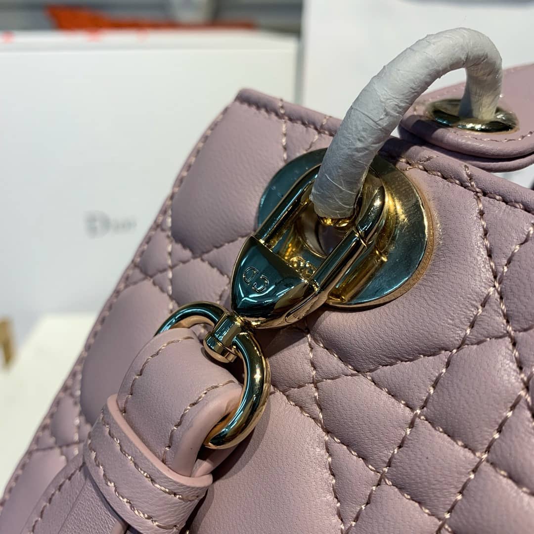 Chr1st1an D10r Lady D10r 20CM Replica Bag
