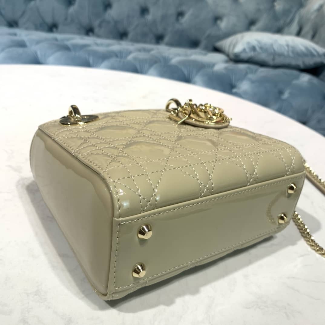 Chr1st1an D10r Lady D10r 17CM Replica Bag