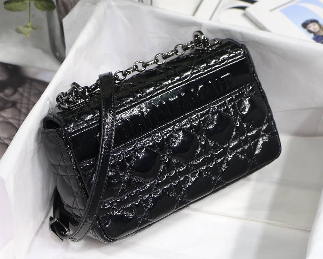 Chr1st1an D10r Caro Replica Bag