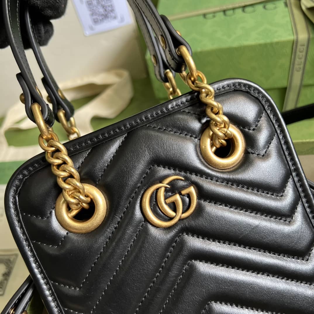 Gvc*1 GG Marmont Matelassé Mini Crossbody Bag 696123 Replica