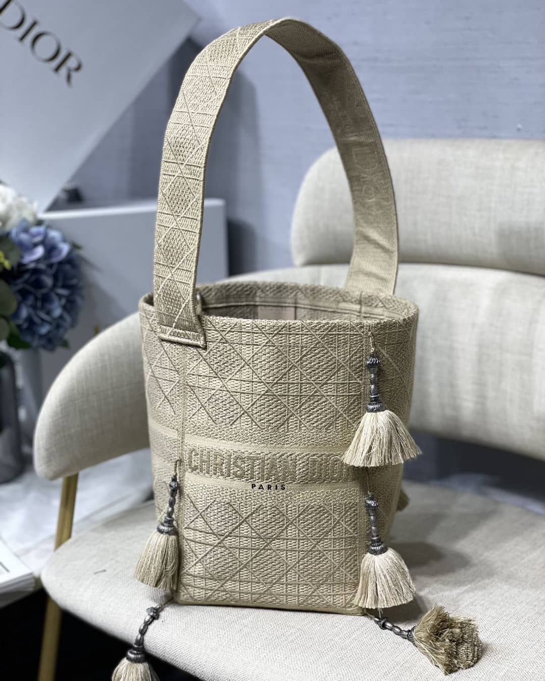 Chr1st1an D10r CD Bubble Embroidered Replica Bucket Bag
