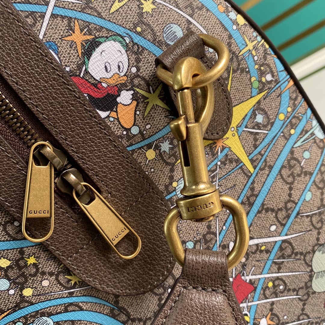 Gvc*1 x Disney Donald Duck Duffle Bag Replica 648085(Cola)