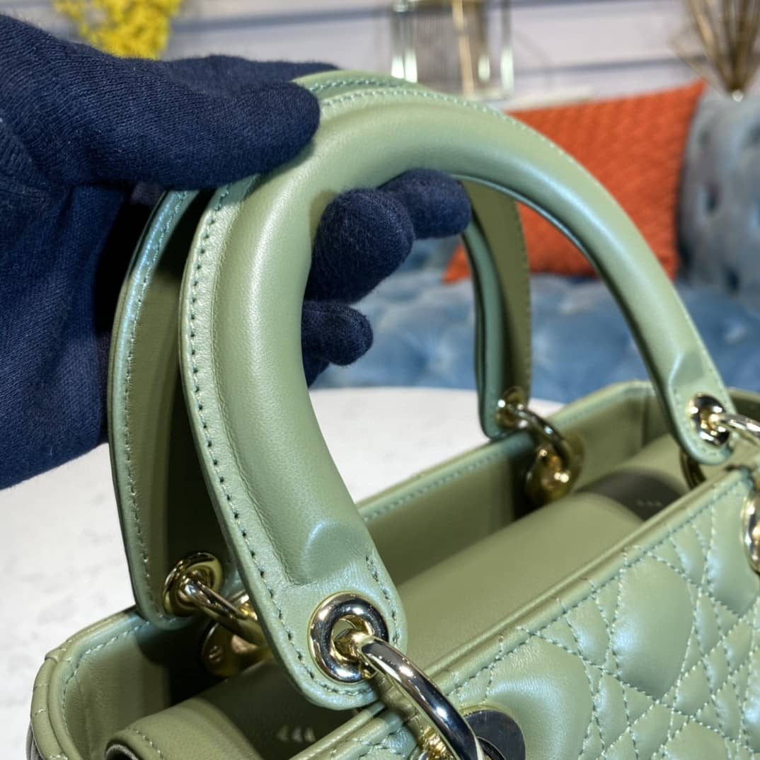 Chr1st1an D10r Lady D10r 24CM Replica Bag