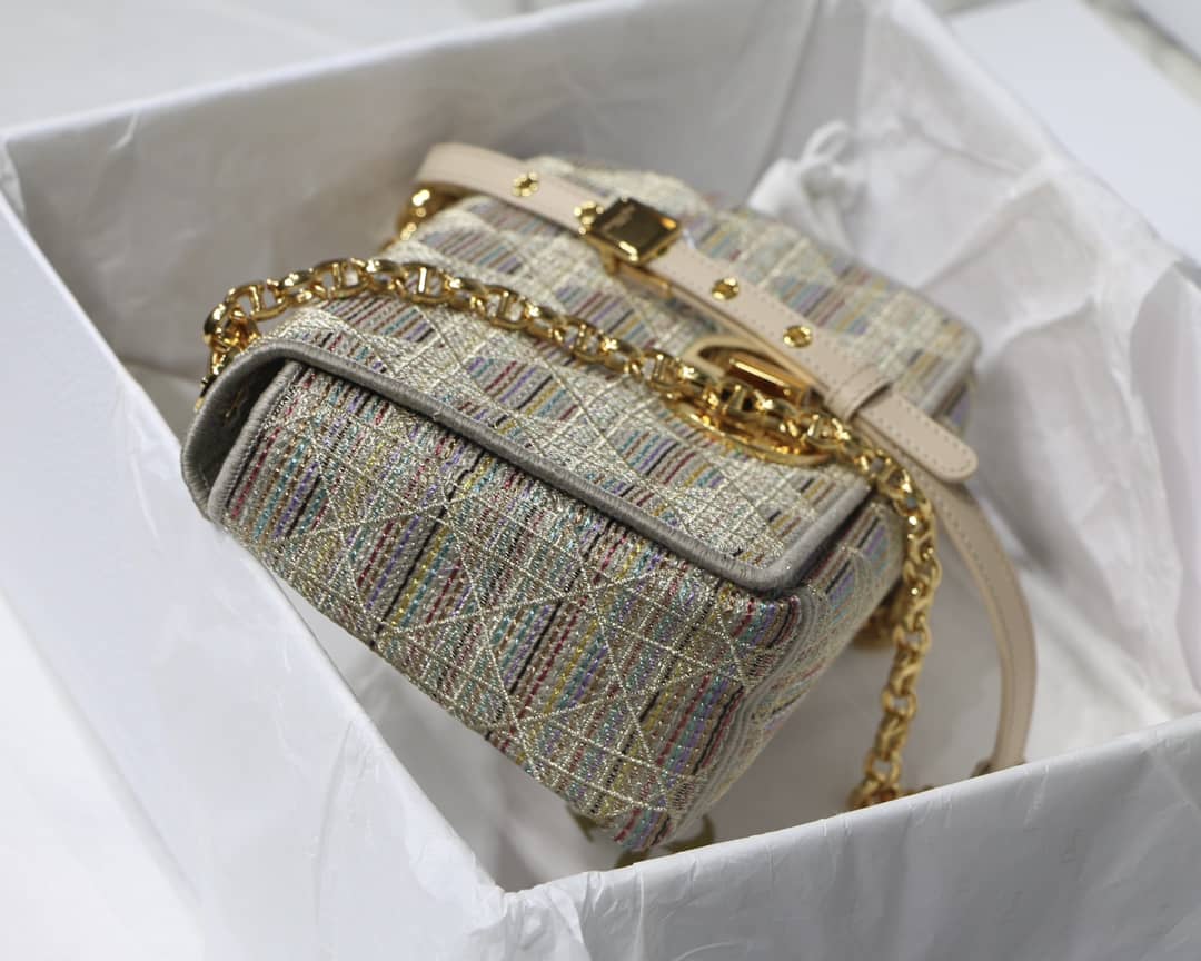 Chr1st1an D10r Caro Replica Bag