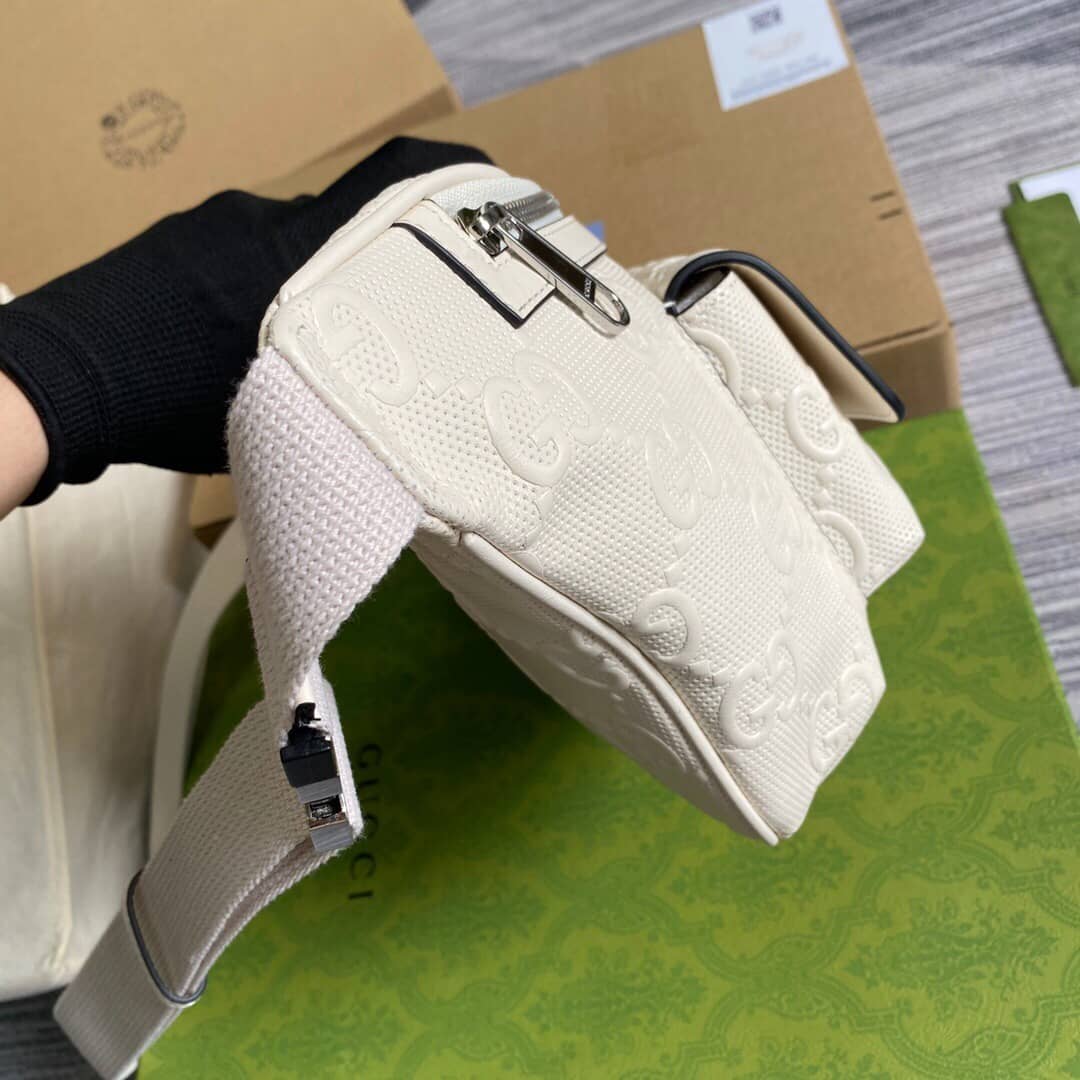 Gvc*1 GG Embossed Belt Bag Replica White 645093