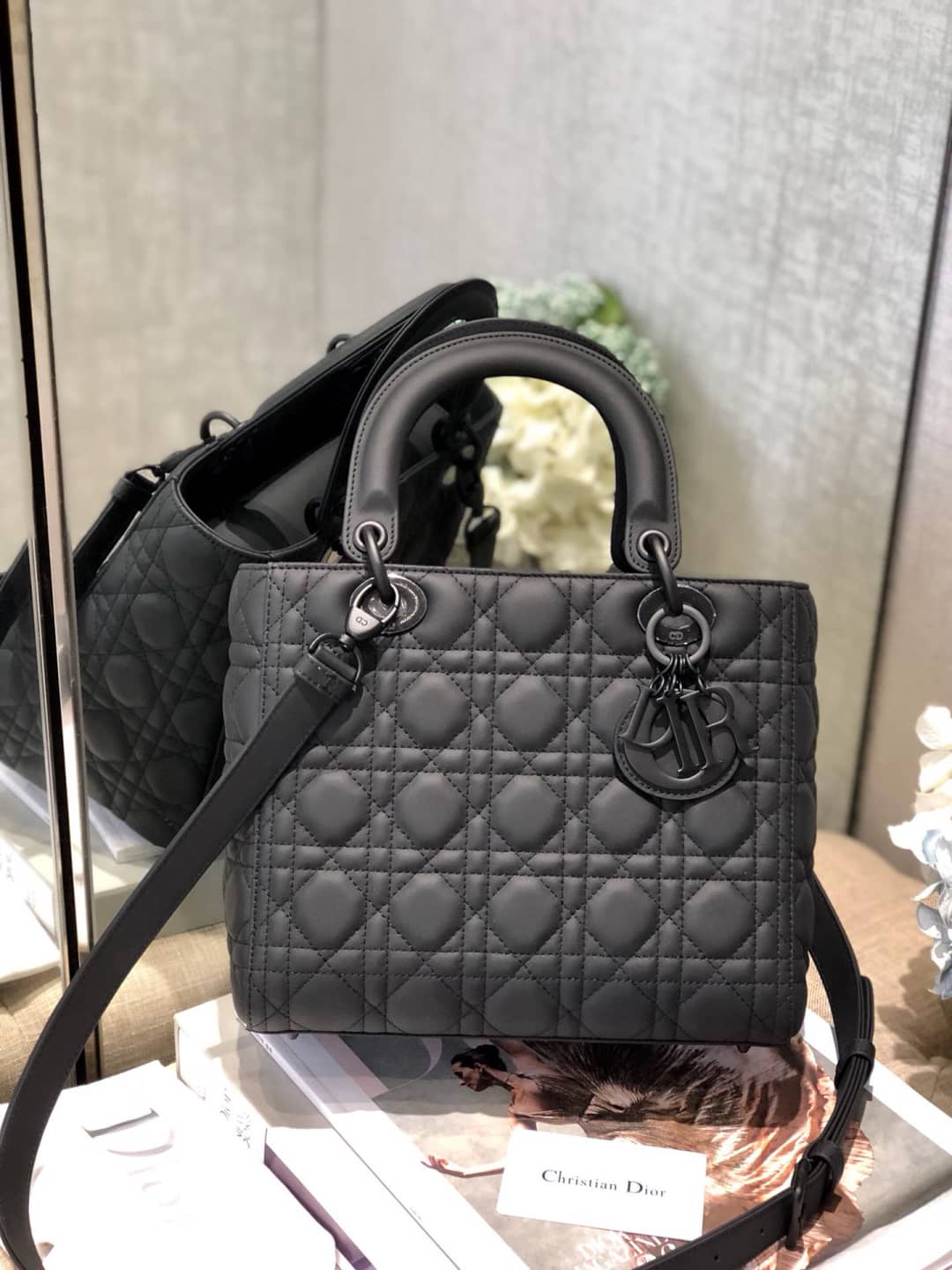 Chr1st1an D10r Lady D10r 24CM Replica Bag