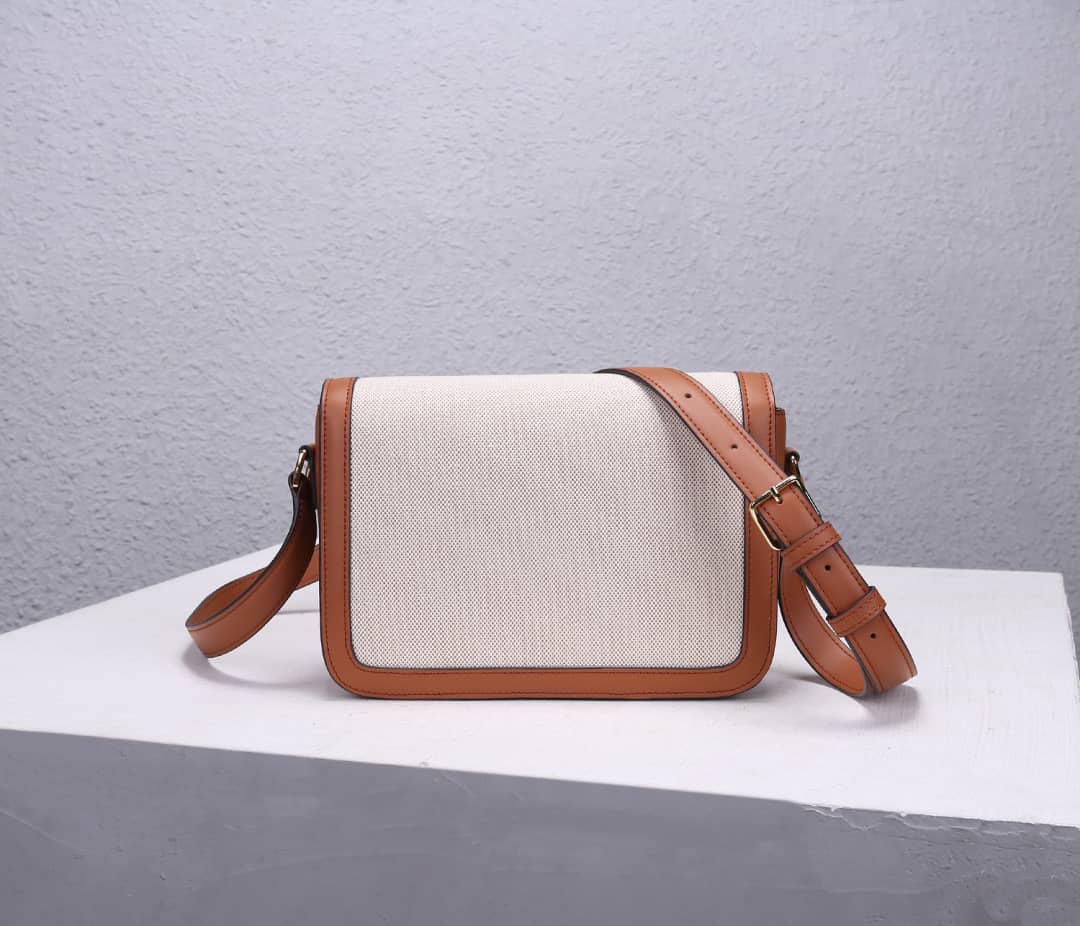 Ce1i*e Bag Dupe Triomphe Teen 22cm