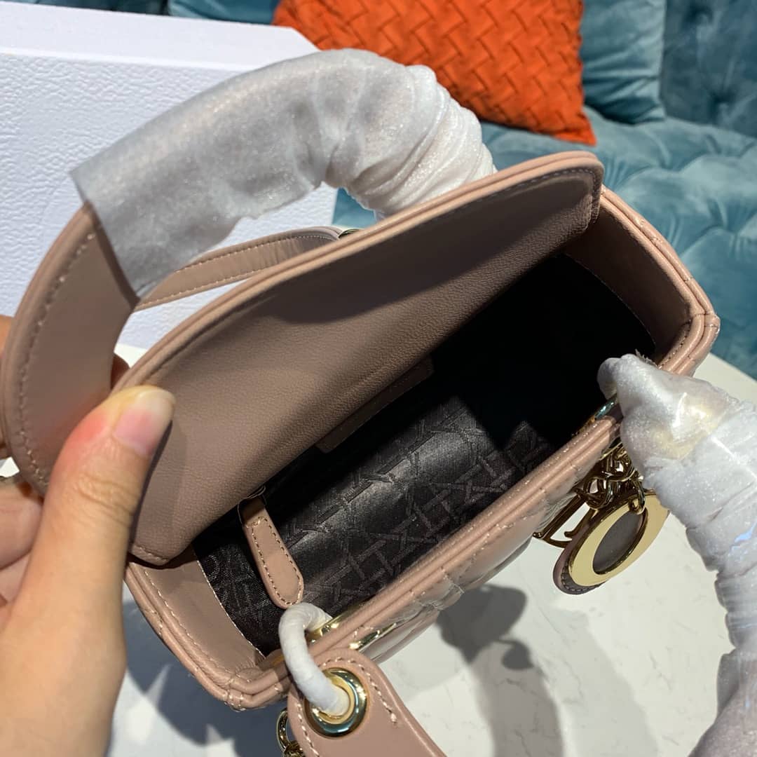 Chr1st1an D10r Lady D10r 17CM Replica Bag