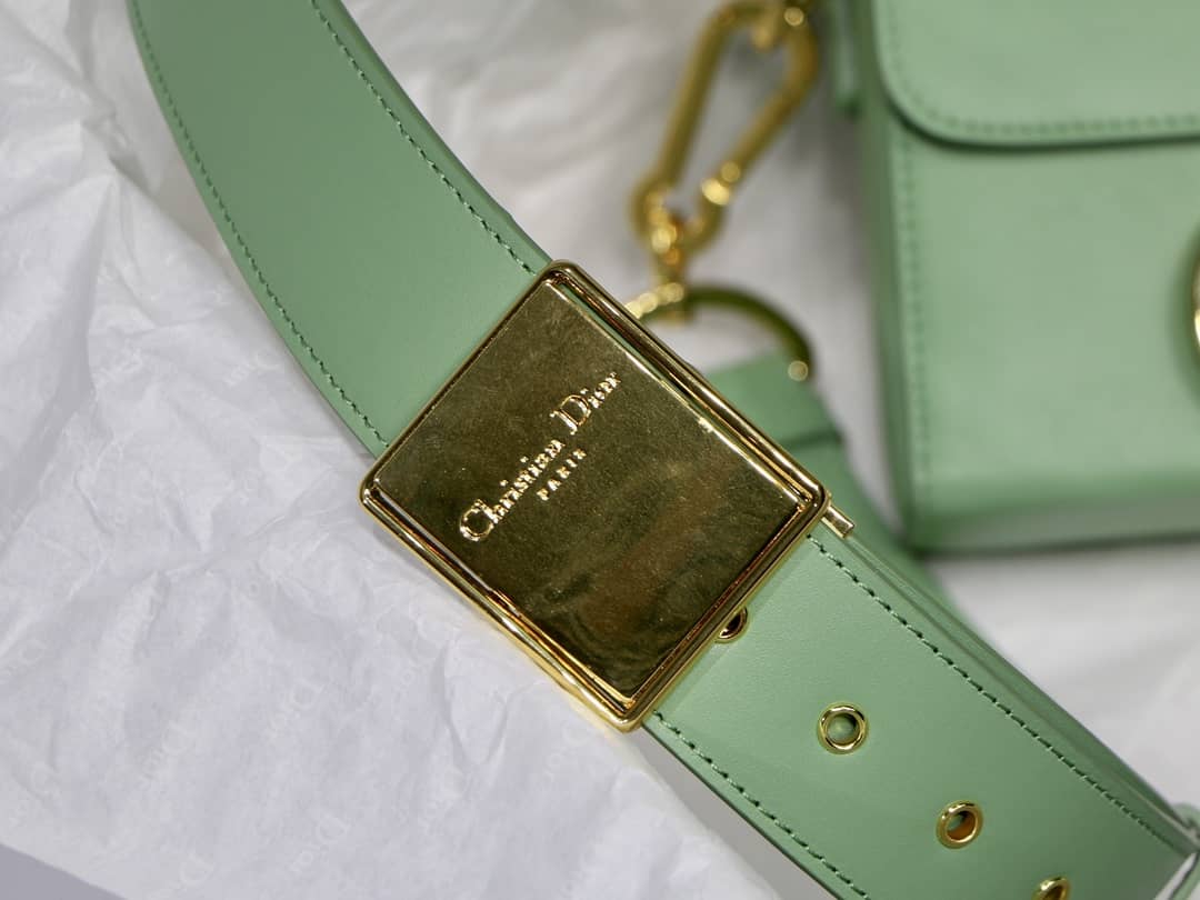 Chr1st1an D10r Montaigne Replica Bag