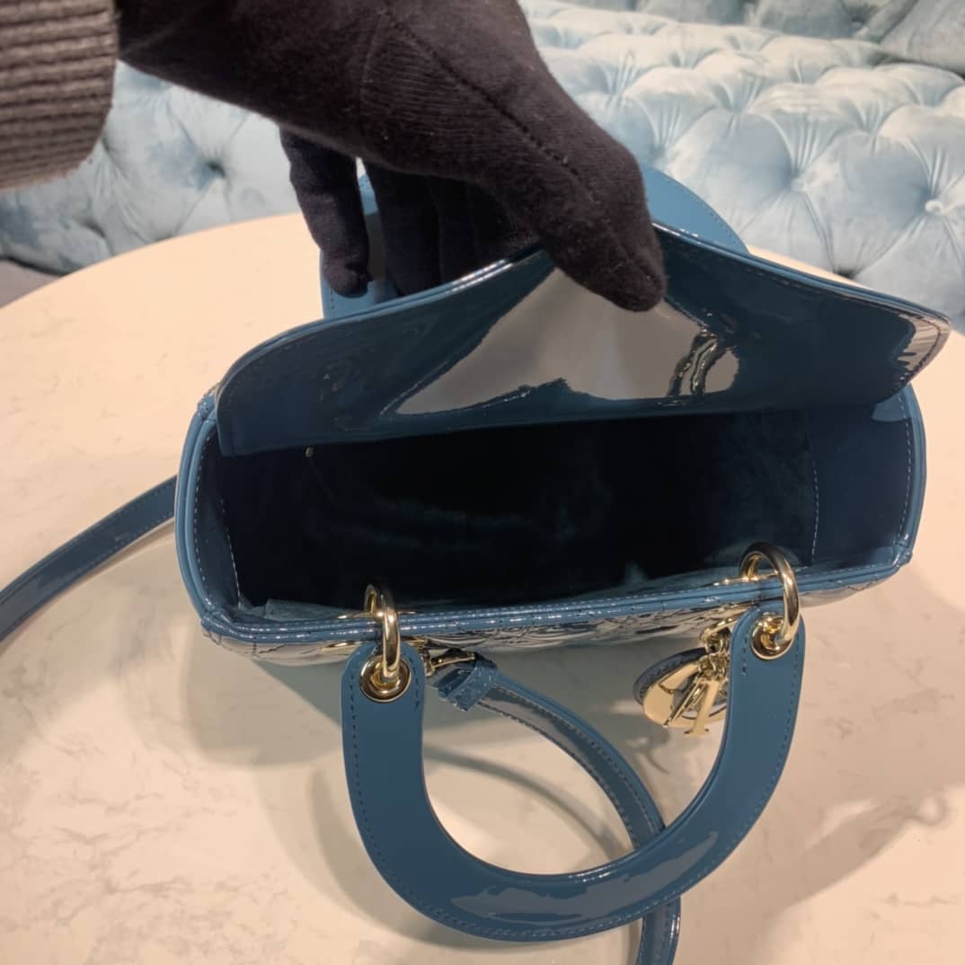 Chr1st1an D10r Lady D10r 24CM Replica Bag