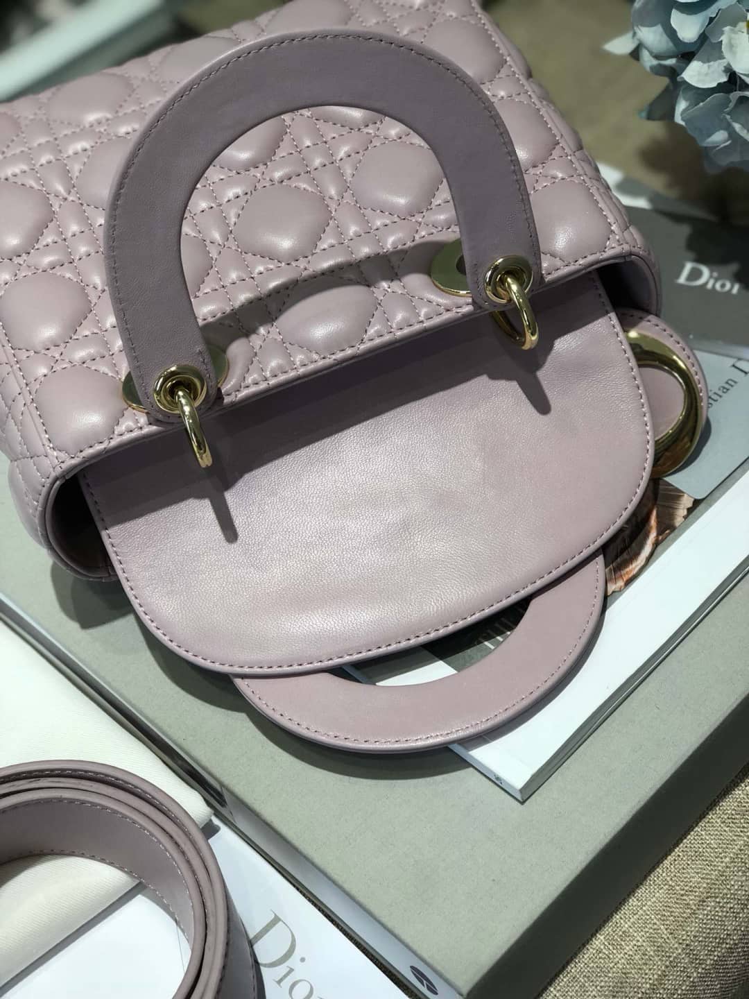 Chr1st1an D10r Lady D10r 20CM Replica Bag