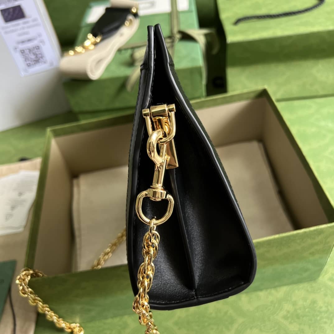 Gvc*1 GG Matelassé Leather 702200 Replica Shoulder Bag