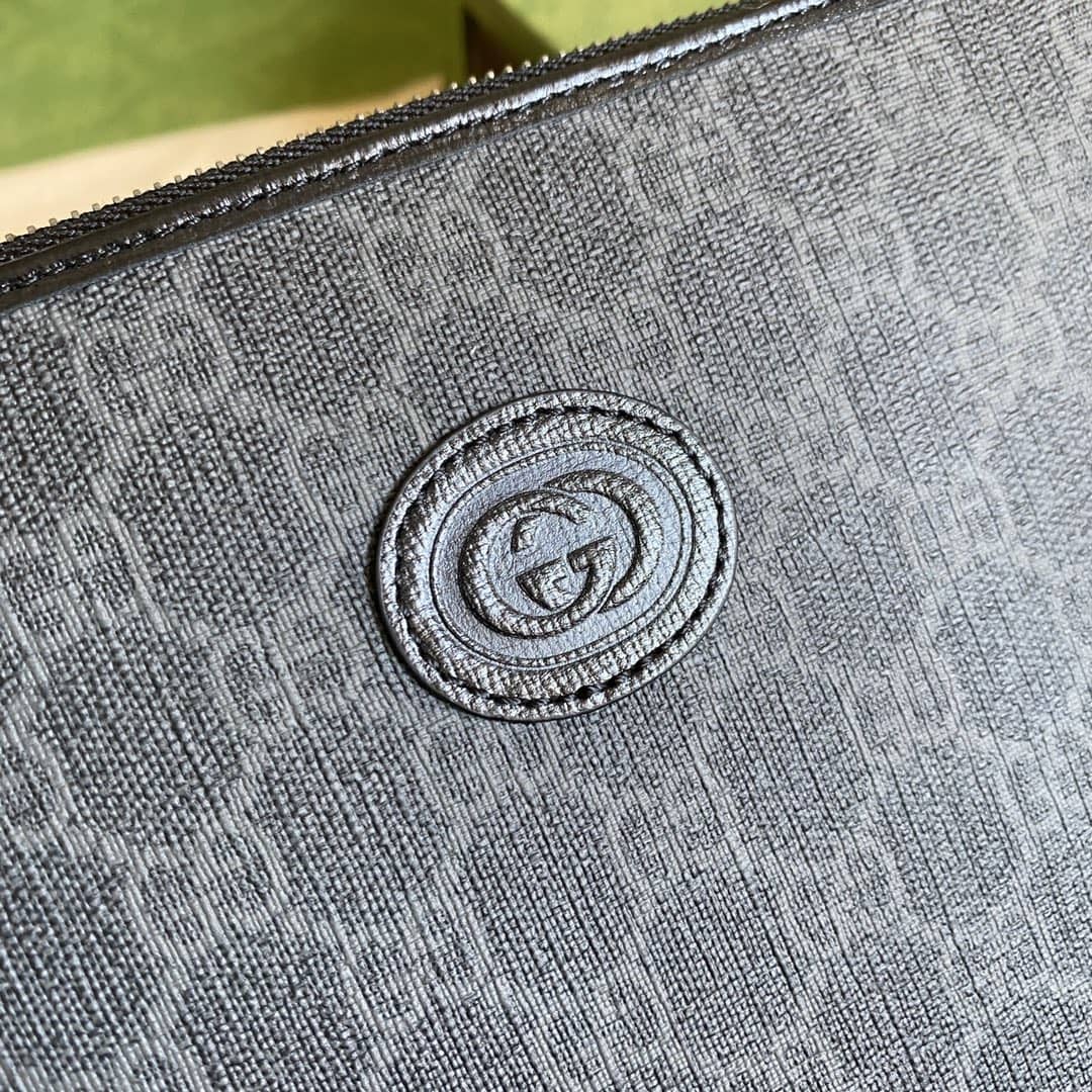 Gvc*1 GG Svp*me Pouch Replica 672953