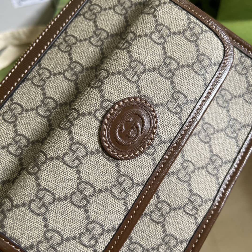 Gvc*1 Interlocking G Messenger Bag Replica 674164