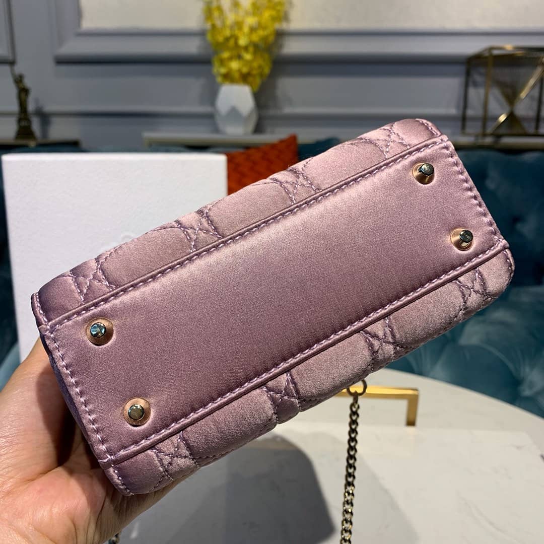 Chr1st1an D10r Lady D10r 17CM Replica Bag