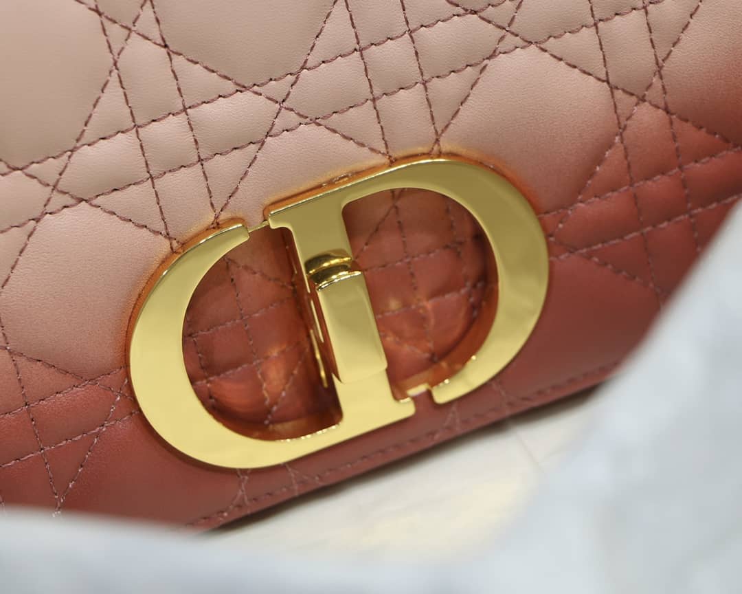 Chr1st1an D10r Caro Replica Bag