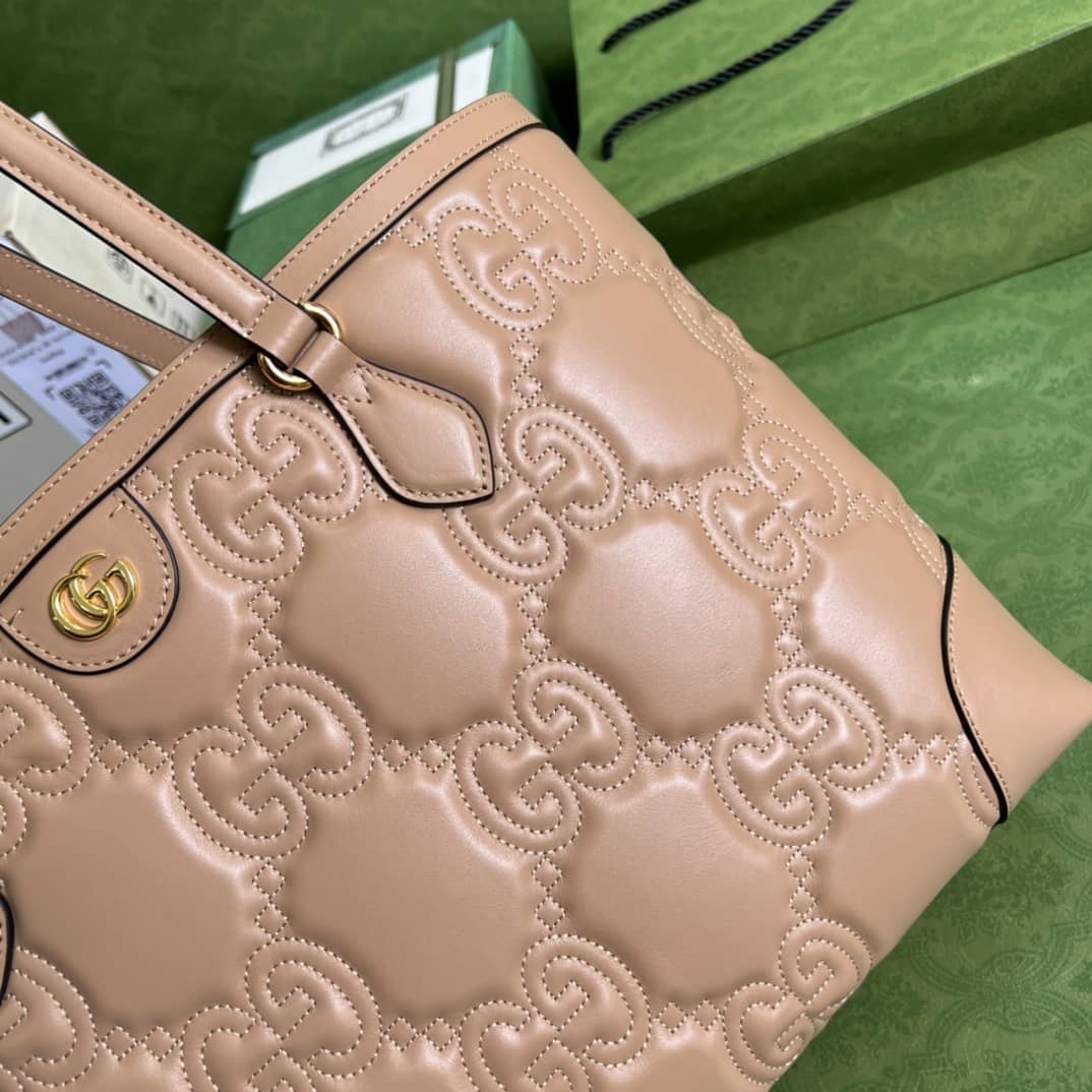 Gvc*1 GG Matelassé Leather Medium Tote Bag 631685 Replica