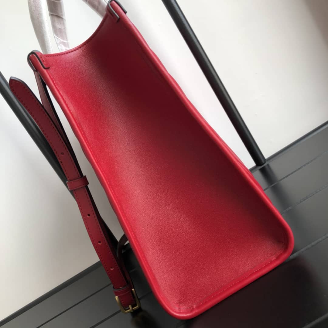 Gvc*1 GG Marmont Medium Matelasse Leather Tote Replica Red 627332