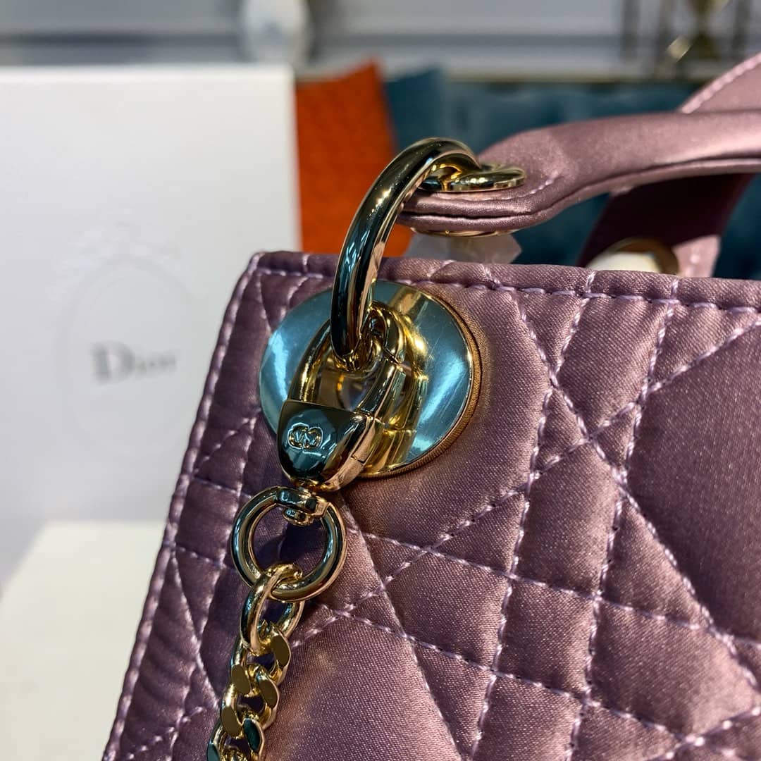 Chr1st1an D10r Lady D10r 17CM Replica Bag