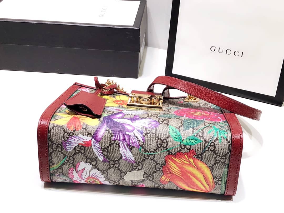 Gvc*1 Padlock Small GG Svp*me Canvas Shoulder Bag Replica Red 498156