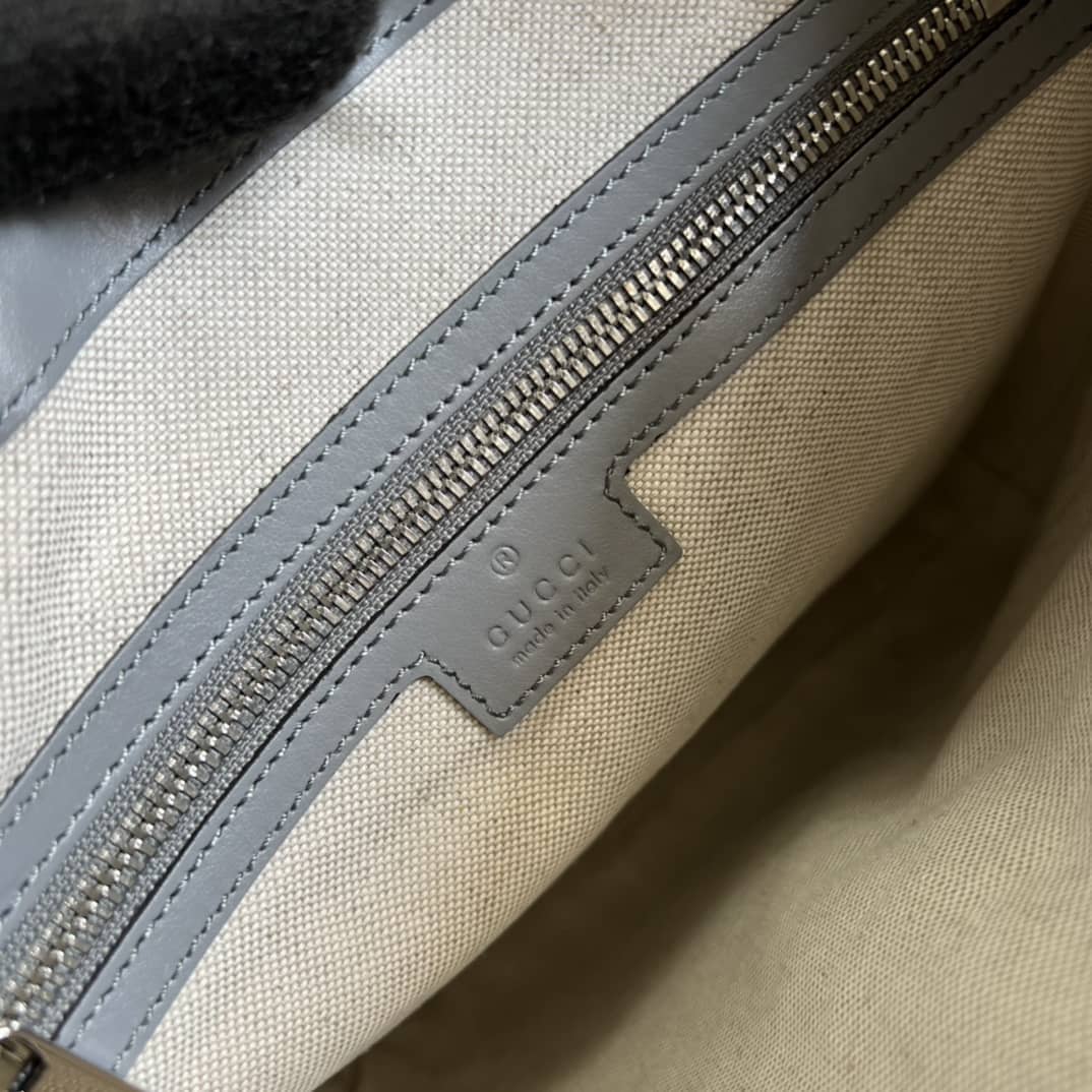 Gvc*1 GG Signature Leather Messenger Bag 406410 Replica